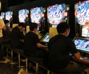 いよいよ『QMA JAPAN TOUR』スタート！　クイズマジックアカデミー店舗大会「ウェアハウスカップ」レポート