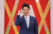 ５月から７月の『パネルクイズ アタック25 Next』は、舞台出演の谷原章介に代わりフリーアナウンサー・石井亮次が番組司会を担当！