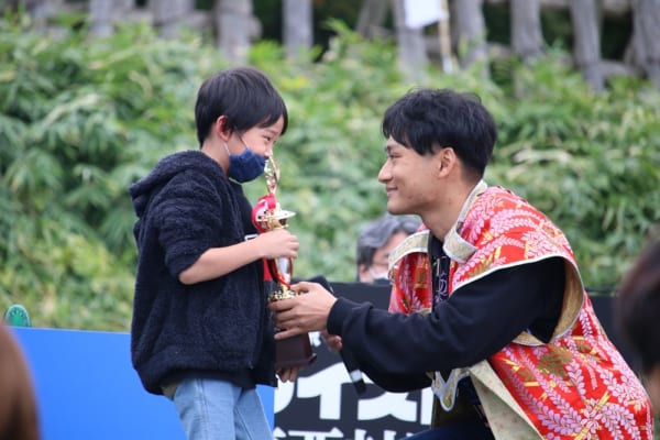林 輝幸＆猪俣大輝が参加者400名とともにクイズ対決！ 「クイズ関ケ原東西対決2022」レポート